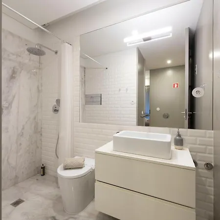 Lovelystay - Stylish Central By Bolhao Market *