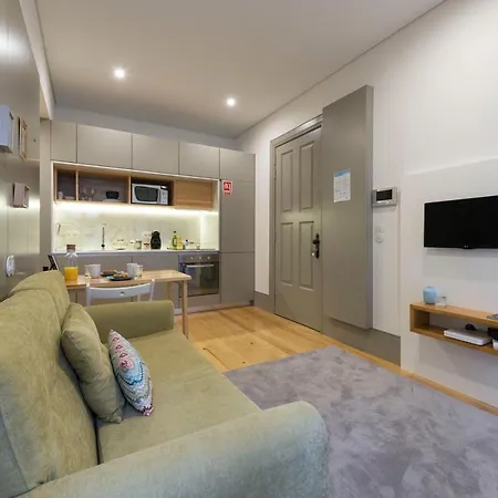 Lovelystay - Stylish Central By Bolhao Market Apartament *