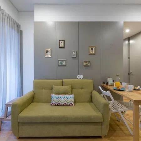Apartment Lovelystay - Stylish Central By Bolhao Market Porto