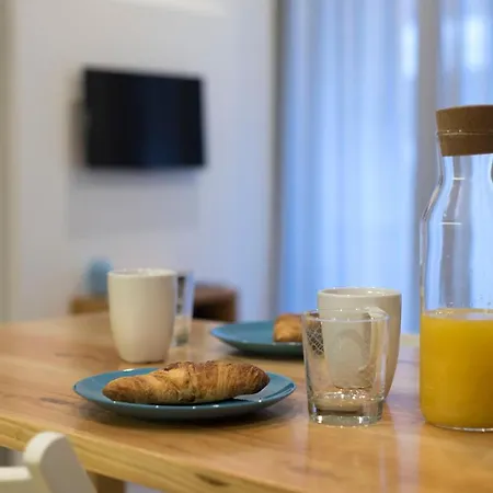 Lovelystay - Stylish Central By Bolhao Market Apartment *
