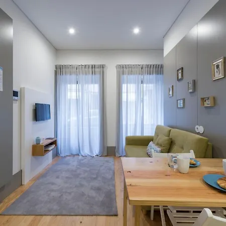 Lovelystay - Stylish Central By Bolhao Market Porto